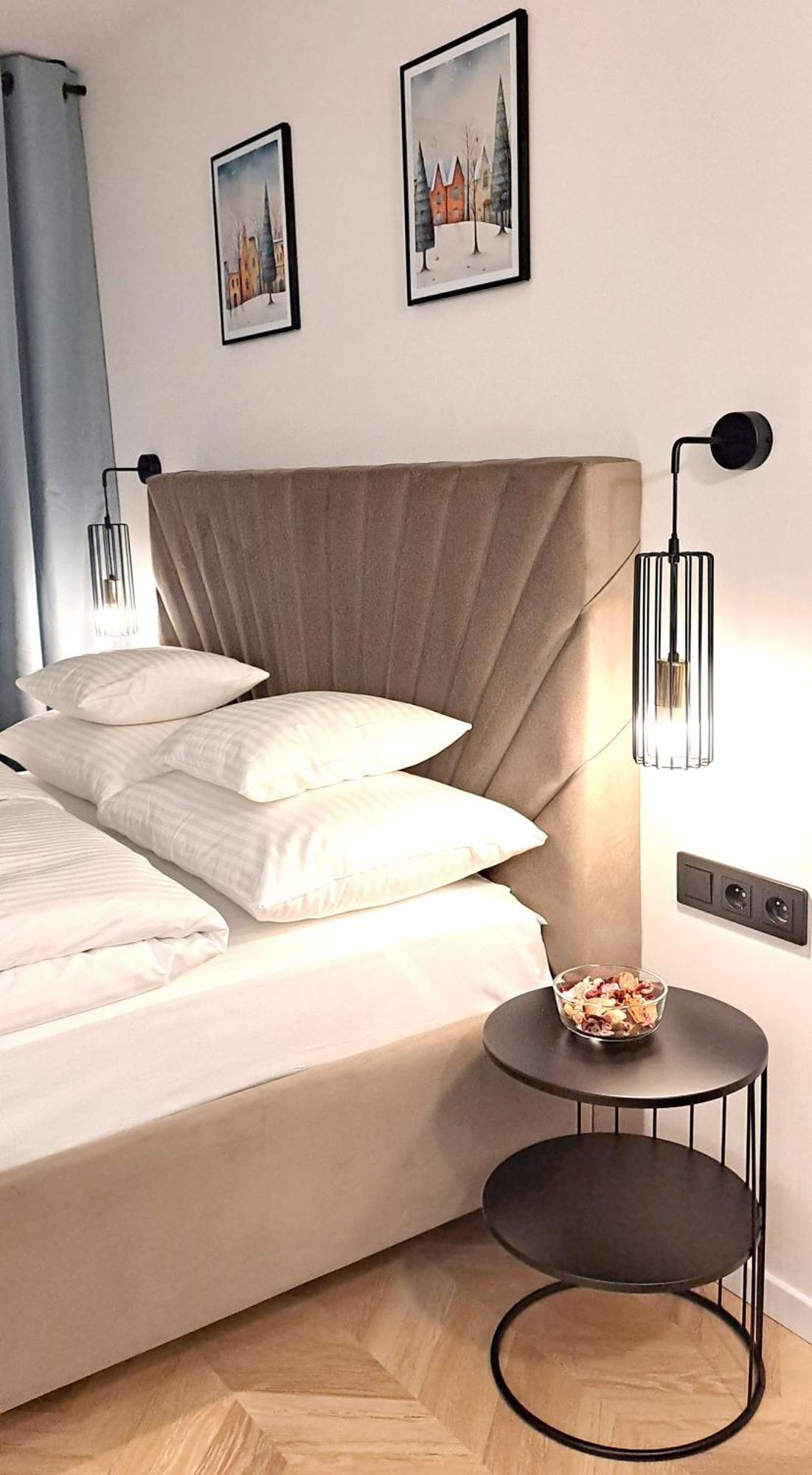 ורשה Falcon Apartment Center 4 Metro Swietokrzyska מראה חיצוני תמונה